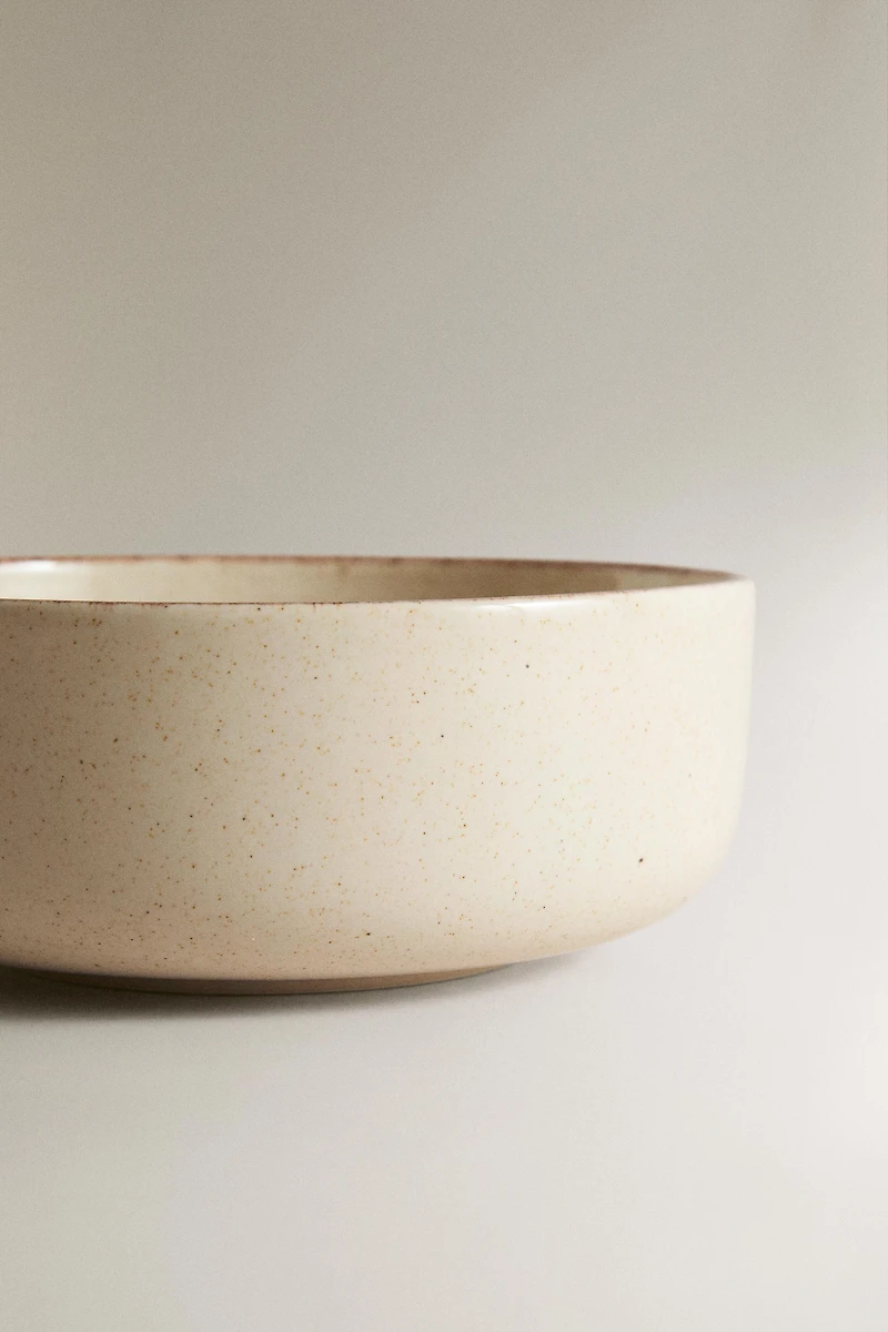 STONEWARE BOWL WITH AGED RIM
