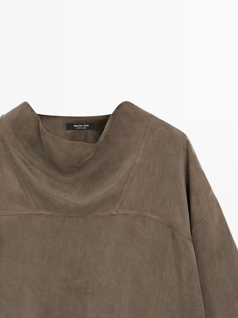 Flowing shirt with draped detail