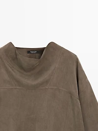 Flowing shirt with draped detail