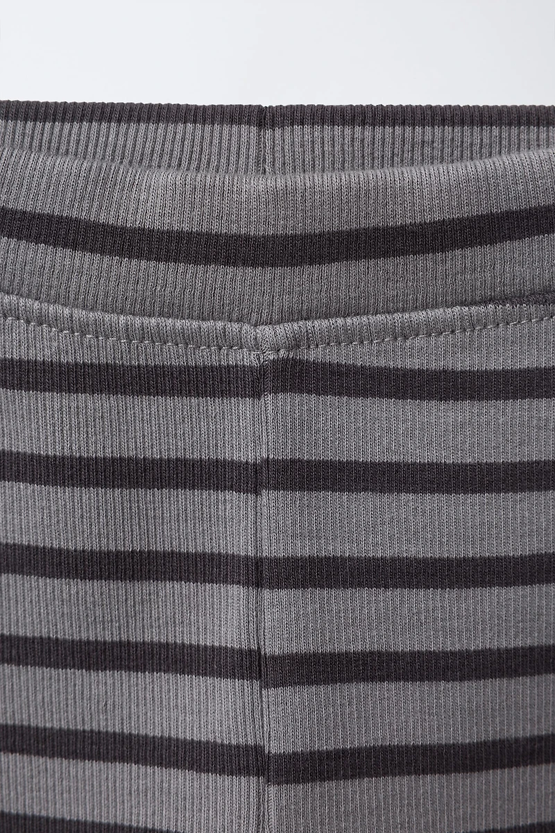 TWO-PACK OF PRINTED AND PLAIN LEGGINGS