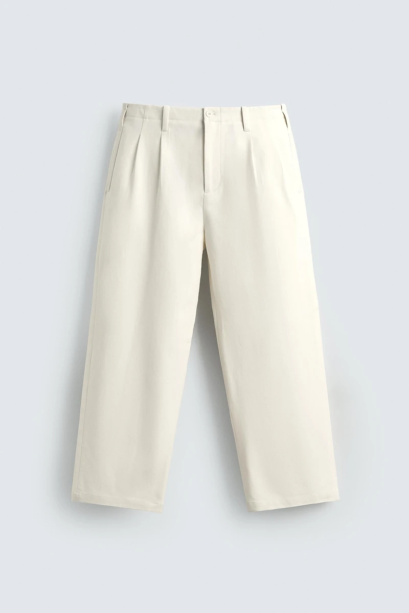 PANTALON CHINO COUPE AMPLE À PLIS