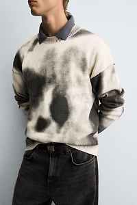 WASHED ABSTRACT PRINT SWEATER