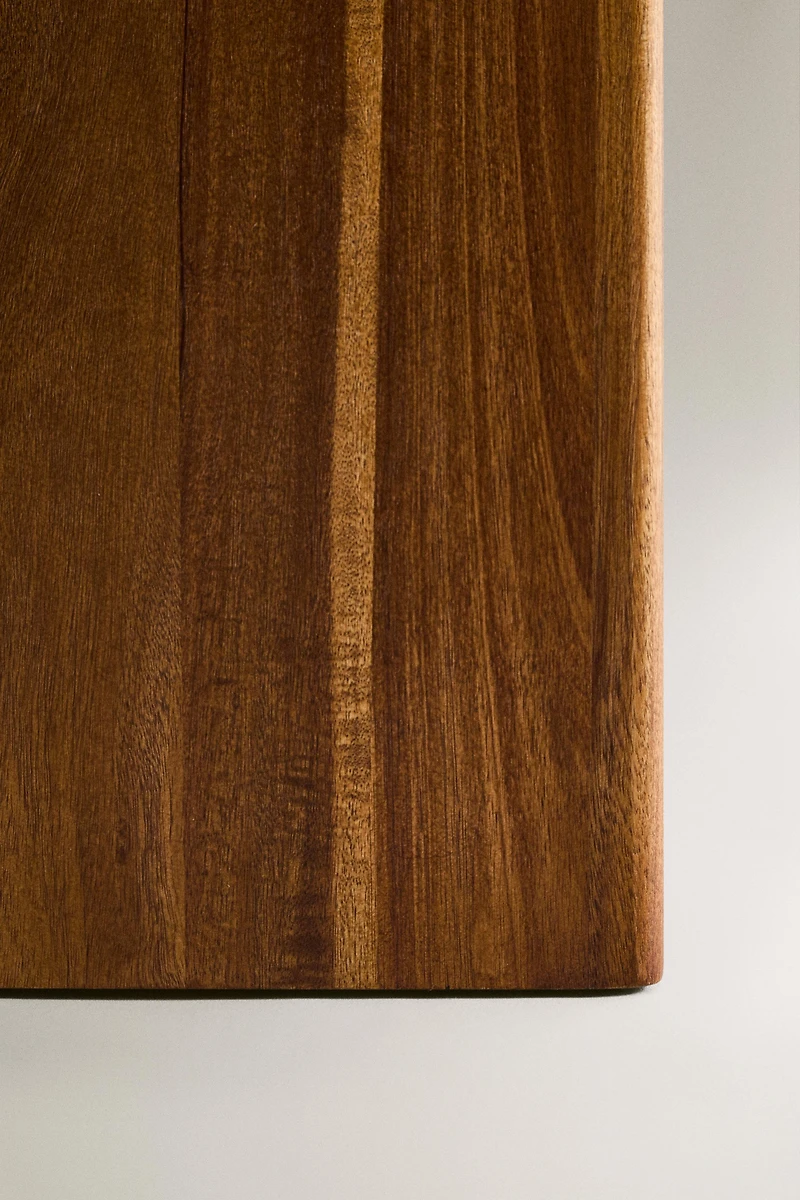 TEXTURED WOODEN BATHROOM TRASH CAN