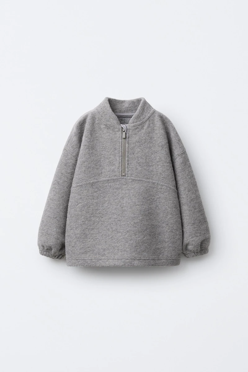 SOFT ZIP SWEATSHIRT
