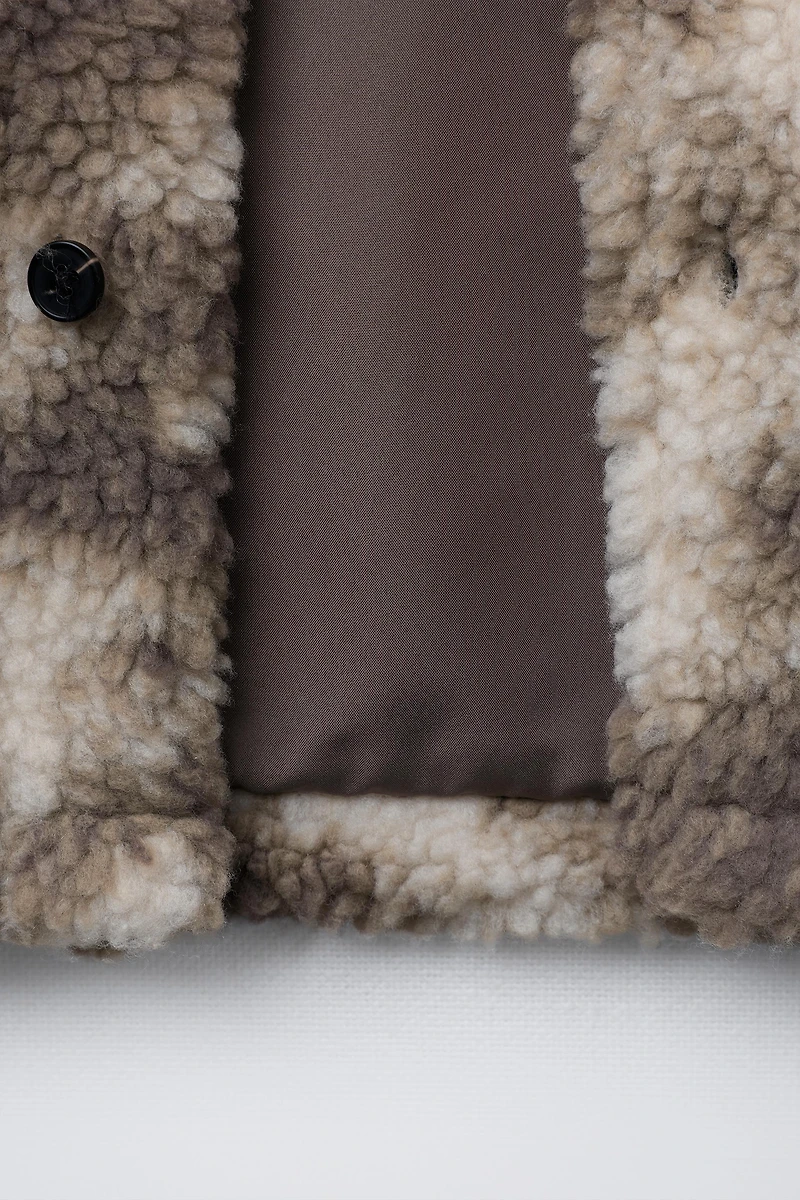 SURCHEMISE EFFET MOUTON À PIÈCES TIE DYE