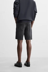 REGULAR FIT DENIM SHORTS