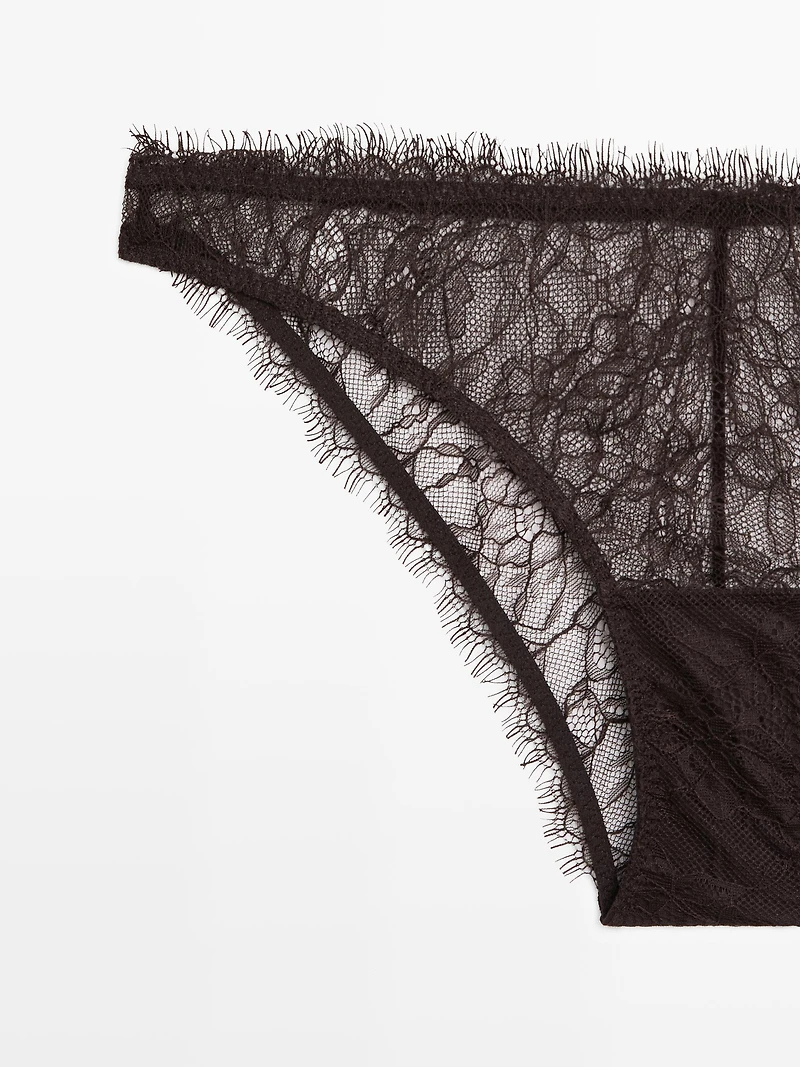 Culotte dentelle fleur