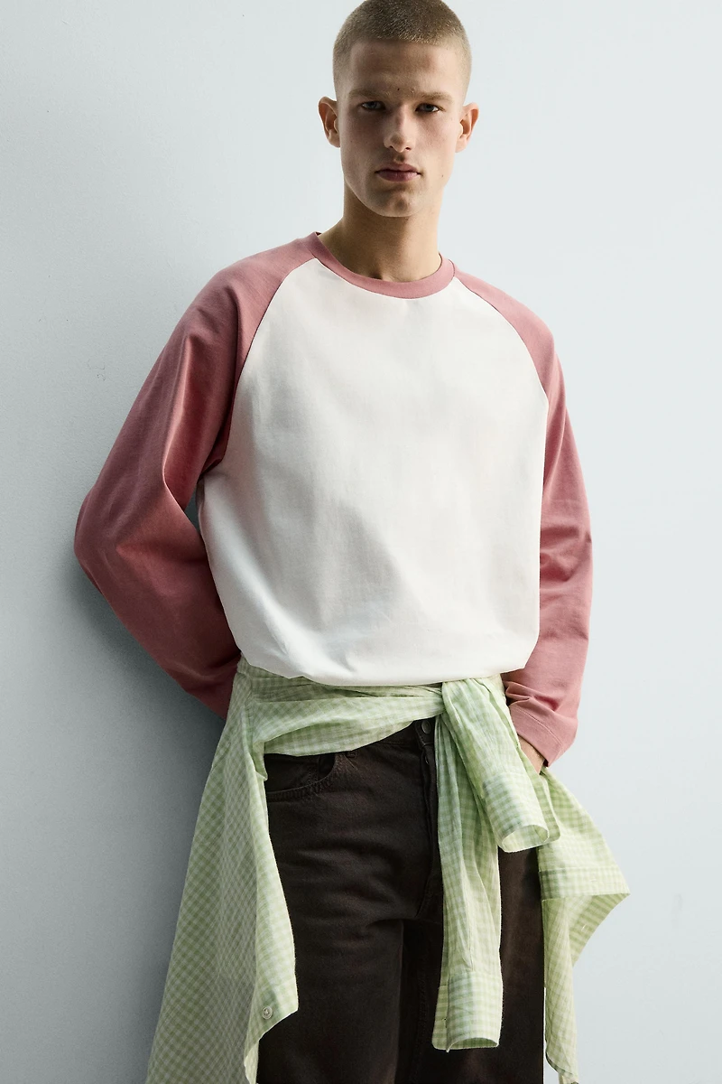 T-SHIRT COLOR BLOCK