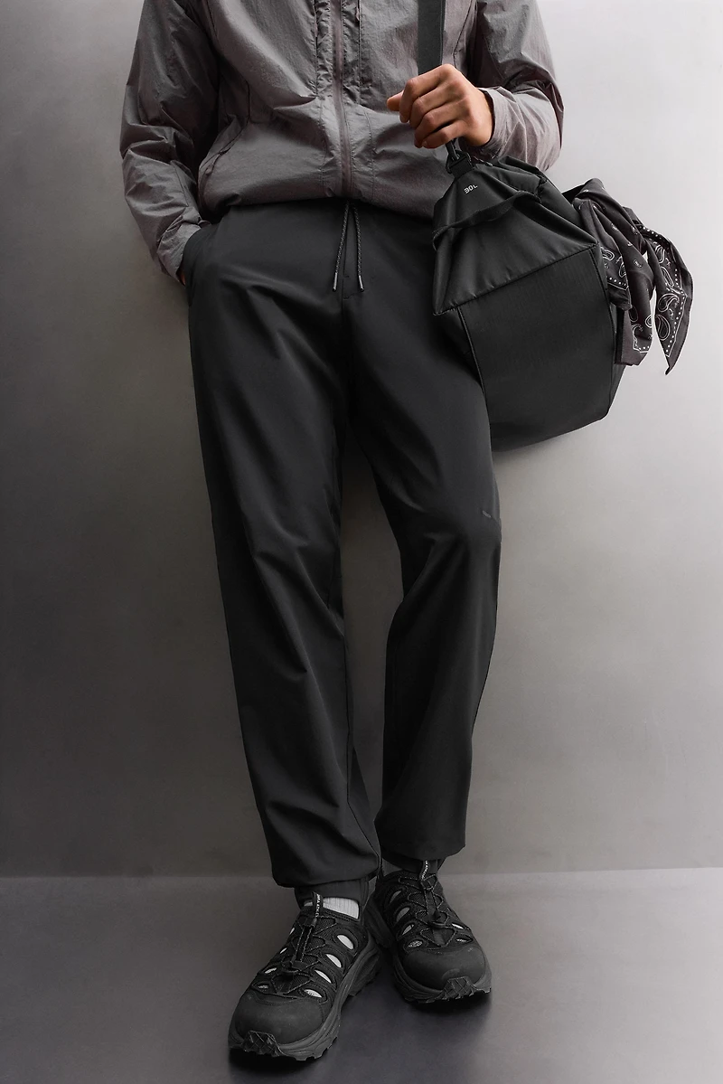 TECHNICAL TRAINING PANTS