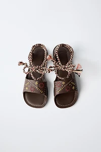 EMBROIDERED LEATHER SANDALS