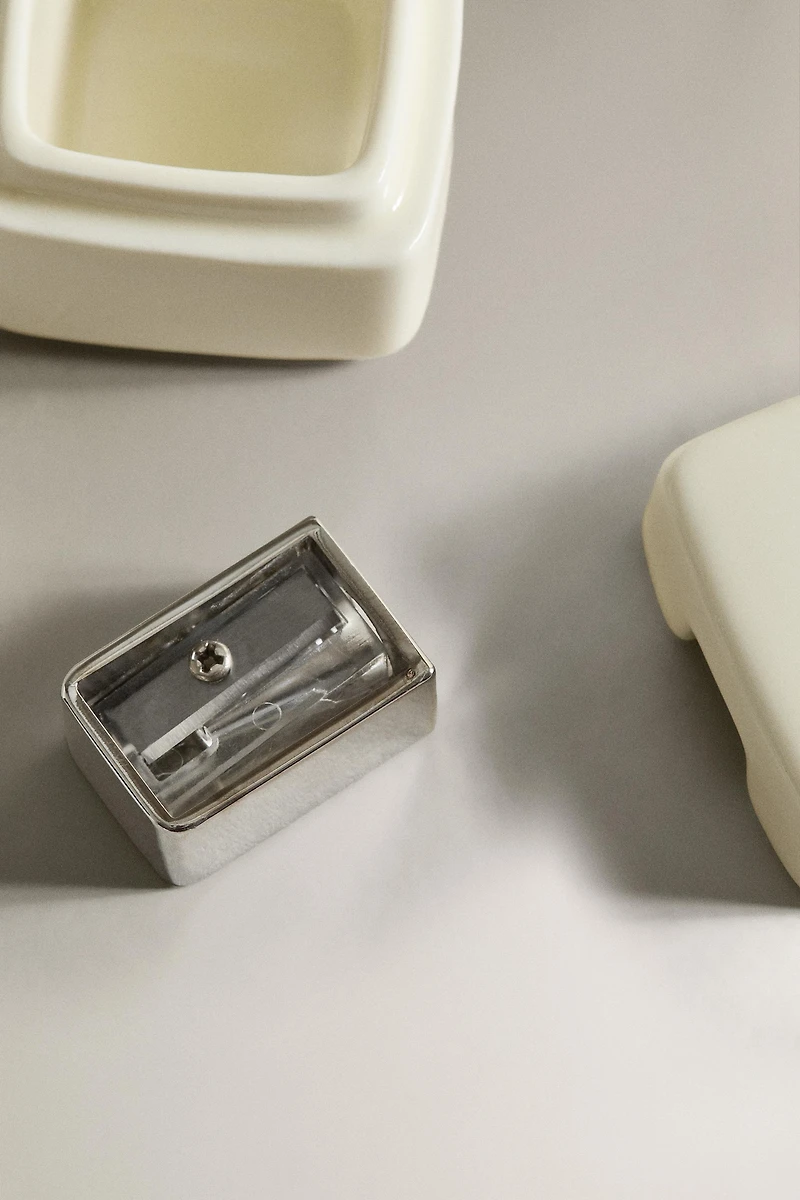 STONEWARE MAKEUP PENCIL SHARPENER
