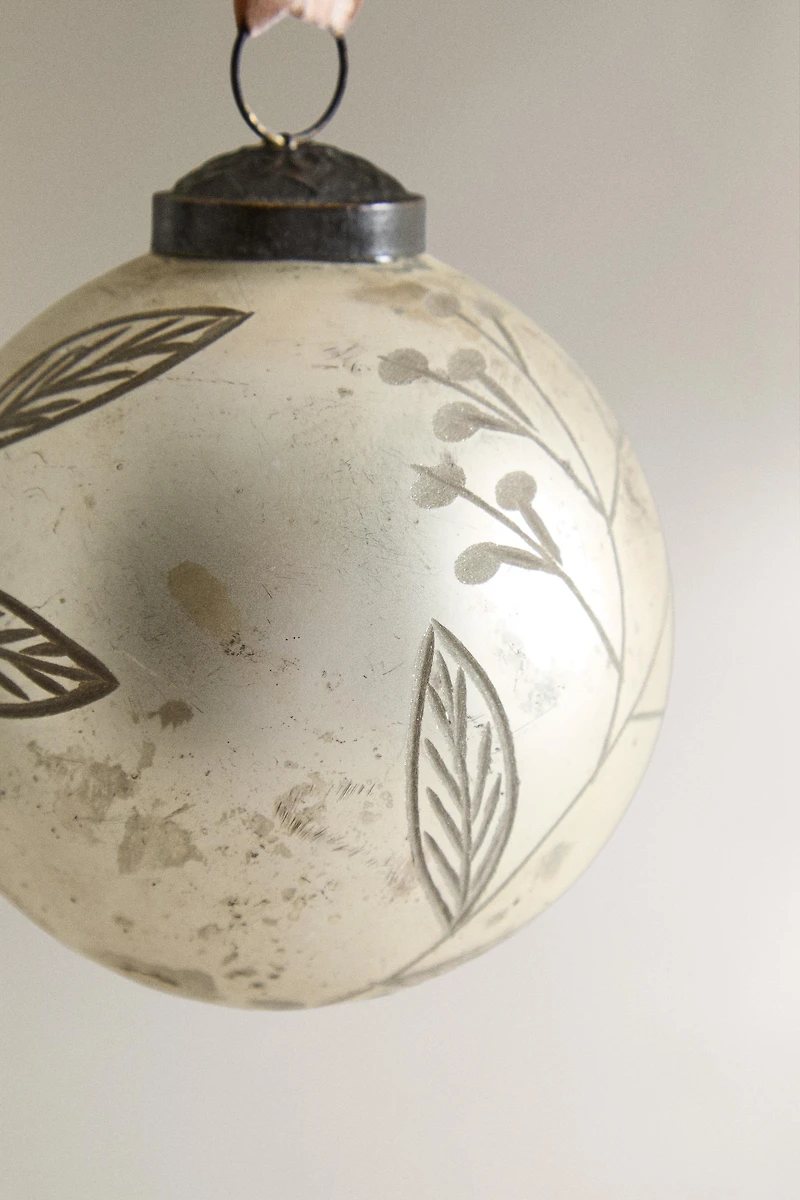 DÉCORATION SAPIN BOULE FEUILLES MAT NOËL