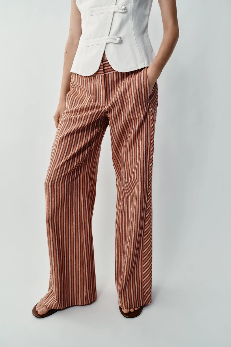 PANTALON LARGE À RAYURES ET FIL MÉTALLISÉ