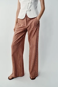 PANTALON LARGE À RAYURES ET FIL MÉTALLISÉ