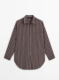 Loose-fitting striped shirt