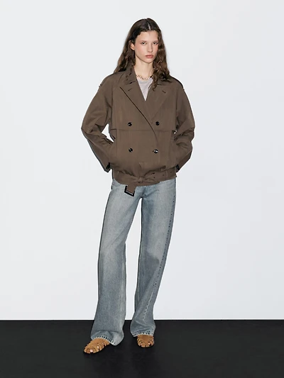 Trench court avec ceinture