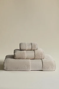 (800 GXM²) SERVIETTE DE BAIN EXTRA DOUCE