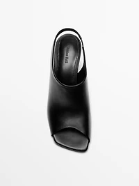 Leather sandals with block heel