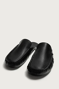 LEATHER MULE LOAFERS