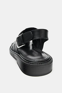 SALOMÉS DÉCOLLETÉES EN CUIR