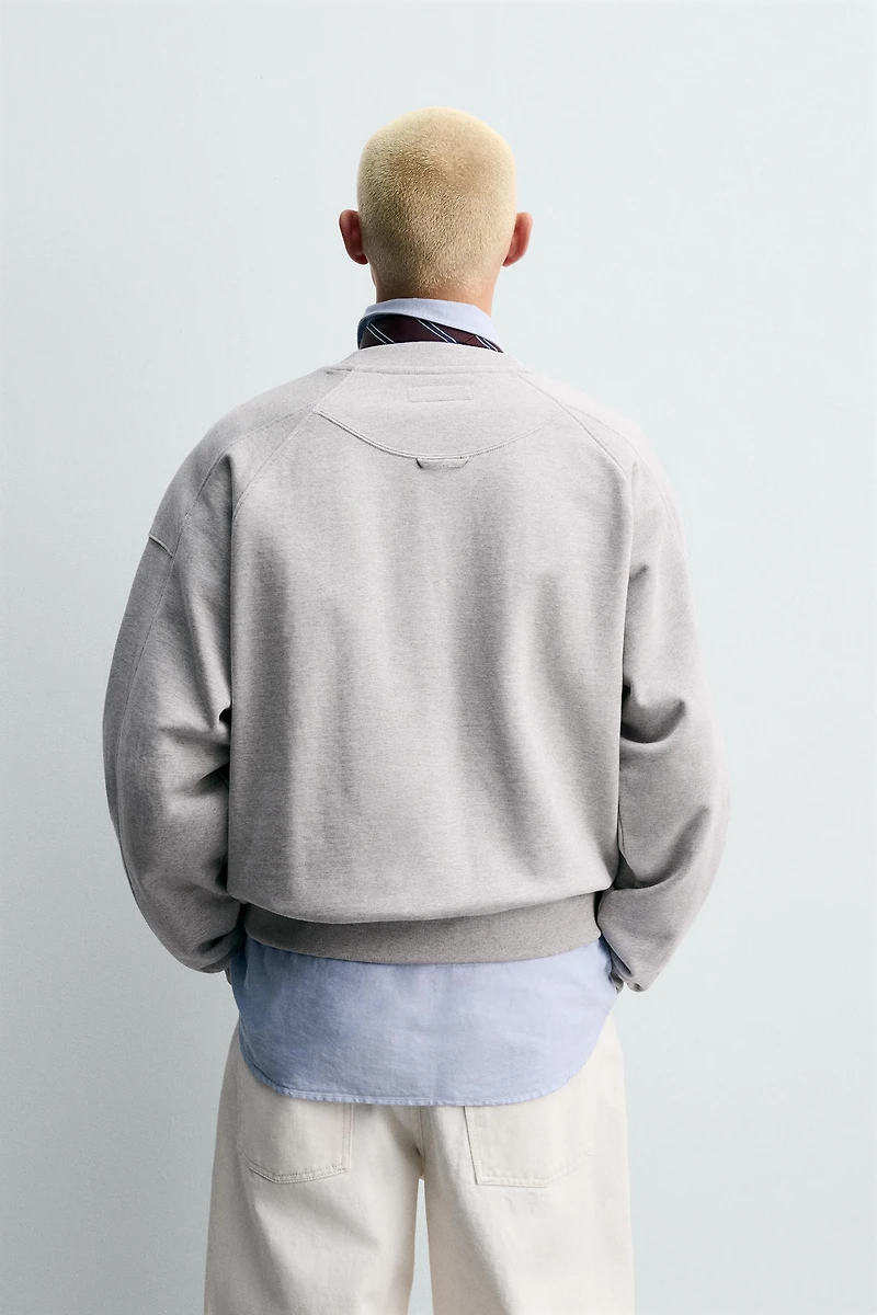 SWEAT RAS DE COU À PIÈCES CHAMPION ® X ZARA