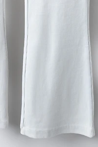 ENSEMBLE T-SHIRT ÉPAIS ET LEGGING FLARE CÔTELÉ EFFET DÉLAVÉ