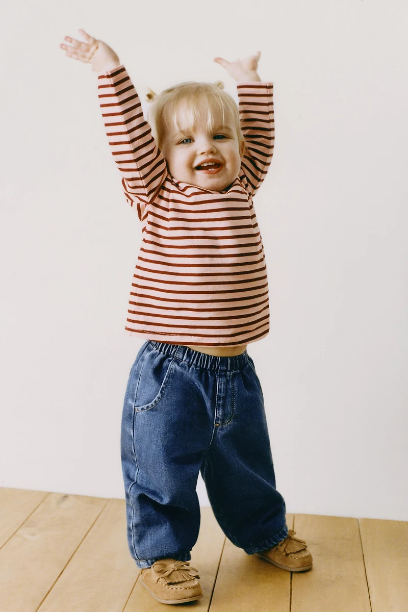 STRIPED T-SHIRT WITH EMBROIDERED HEART