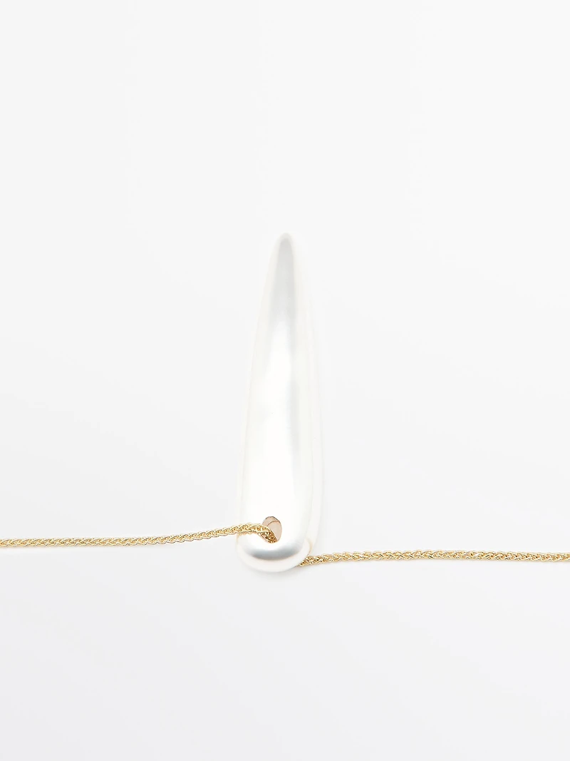 Pendulum pendant