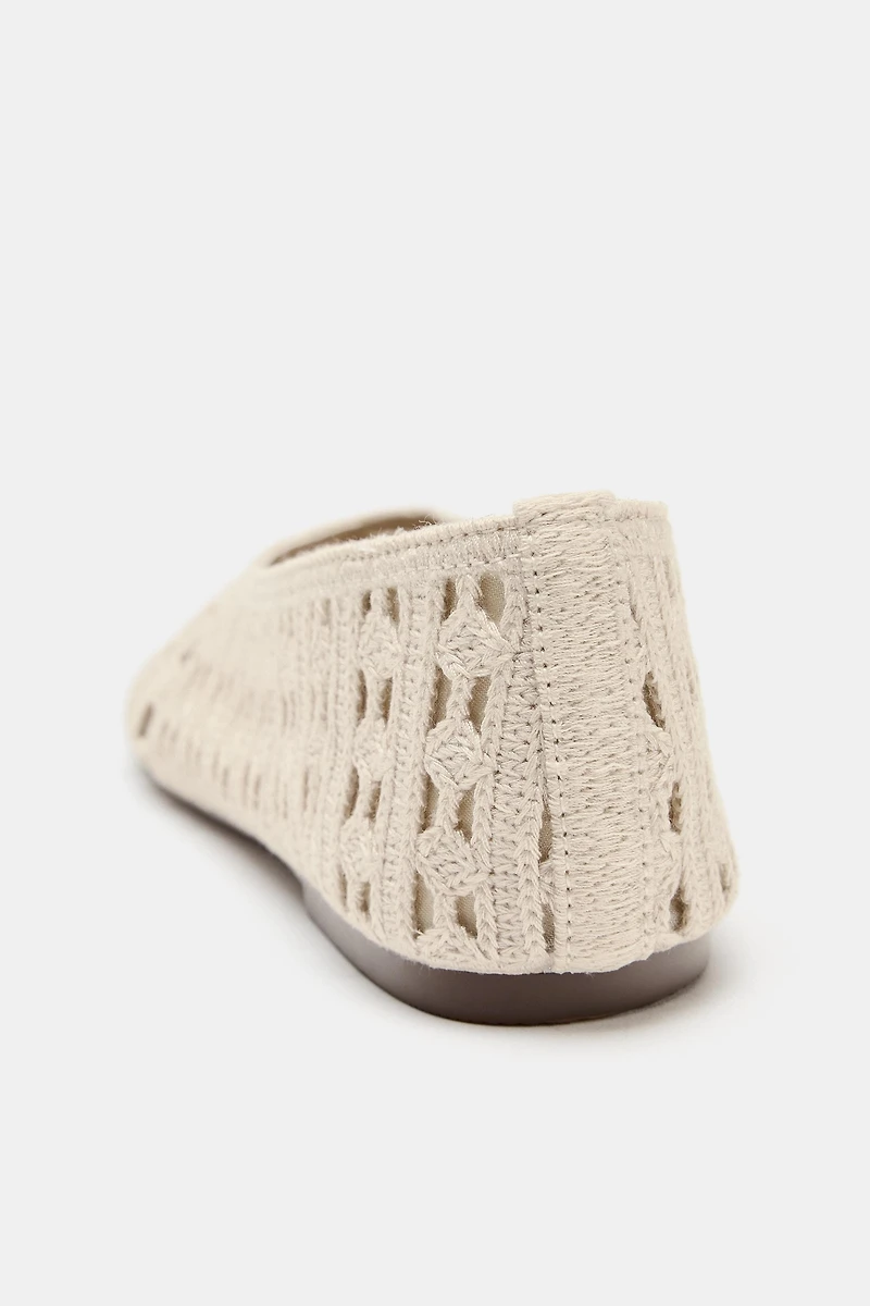 FLORAL CROCHET BALLET FLATS