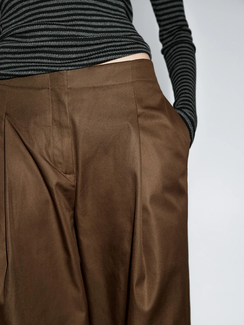 High-waist wide-leg trousers