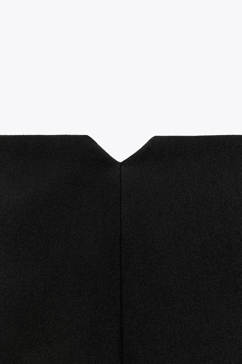 PANTS WITH A HIGH WAIST
