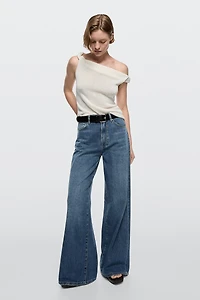High-waist wide-leg jeans