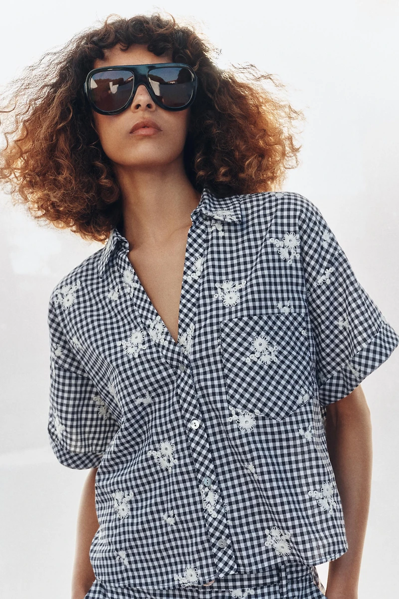 CHEMISE À CARREAUX BRODÉS