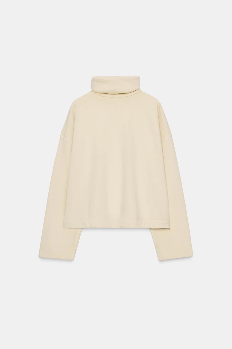 OVERSIZED HIGH NECK SWEATSHIRT