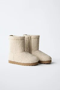 FLEECE ANKLE BOOTS