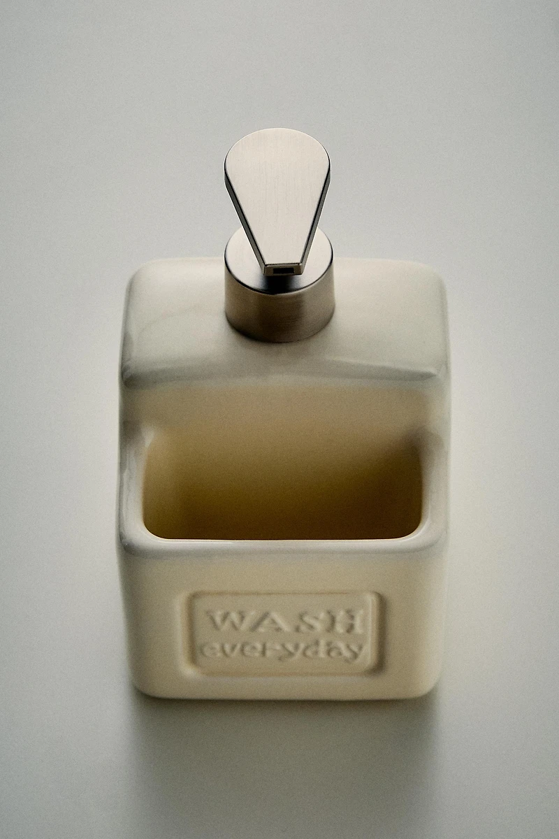 DISTRIBUTEUR LIQUIDE VAISSELLE RANGEMENT