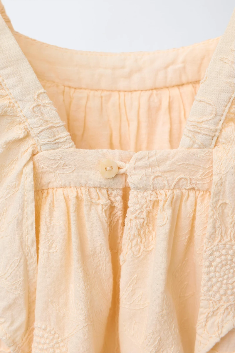 FLORAL EMBROIDERED DRESS
