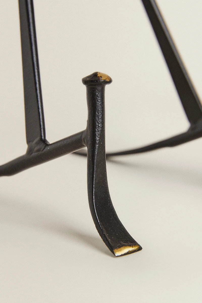 METAL STAND