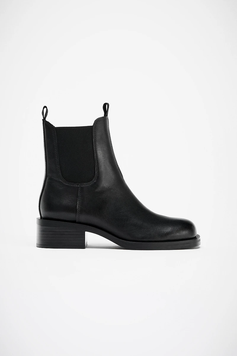 WATER REPELLENT LEATHER CHELSEA ANKLE BOOTS