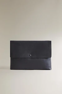 LEATHER BUTTON CASE