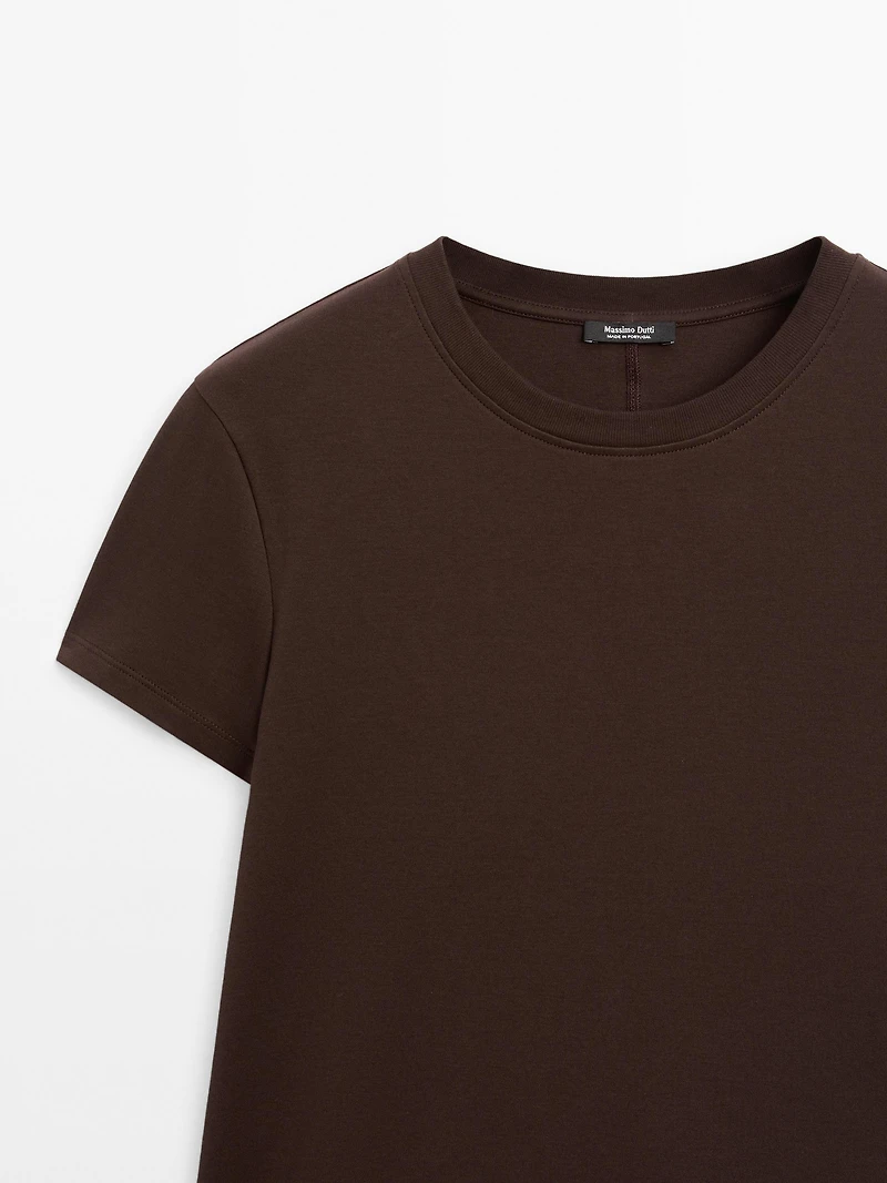 Heavy weight cotton T-shirt with seam detail