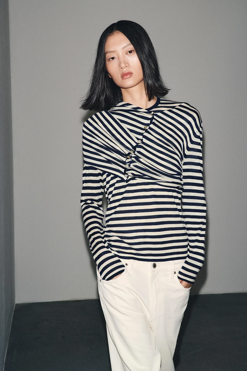 PULL EN MAILLE RAYÉE