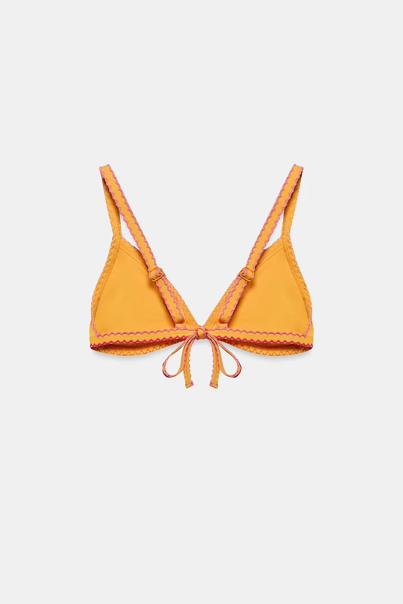 HAUT DE BIKINI À FLEURS BRODÉES