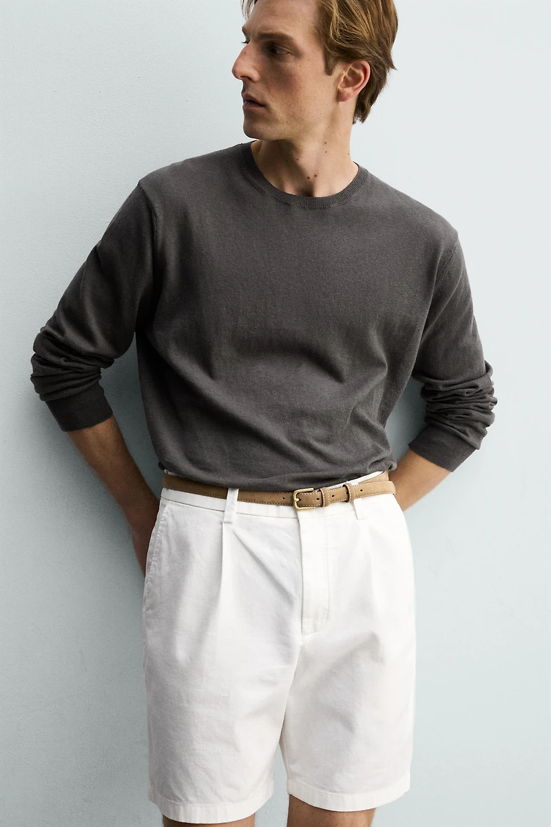 REGULAR FIT PLEATED SHORTS