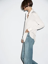 Flowing shirt with collar
