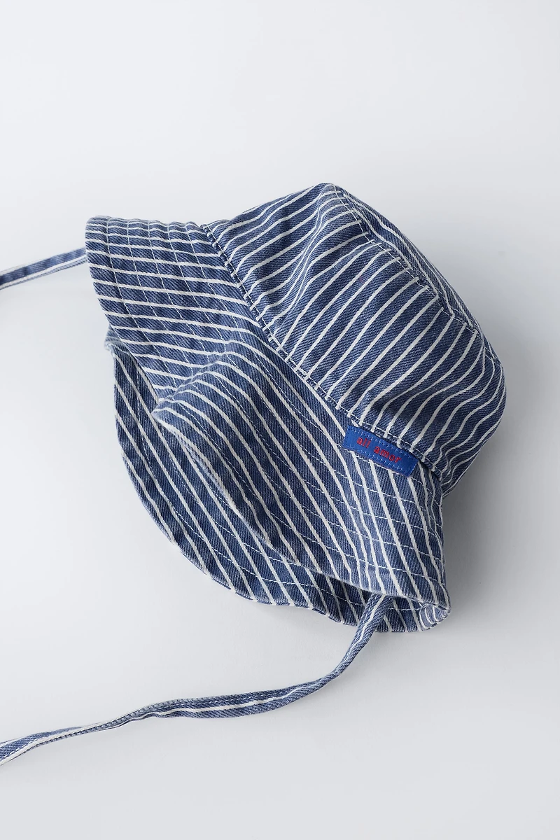 STRIPED TWILL BUCKET HAT