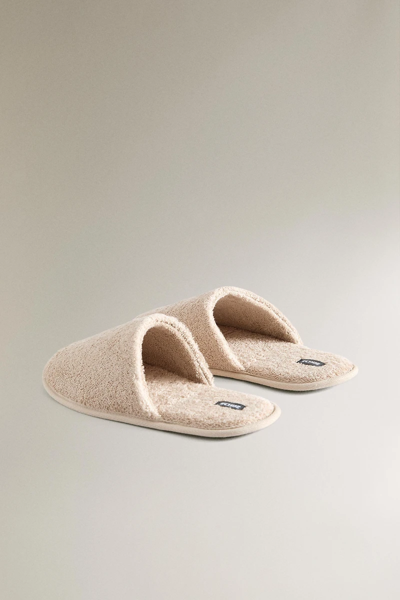 TERRY BATHROOM SLIPPERS