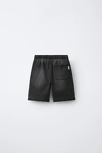 LOOSE FIT DENIM SHORTS