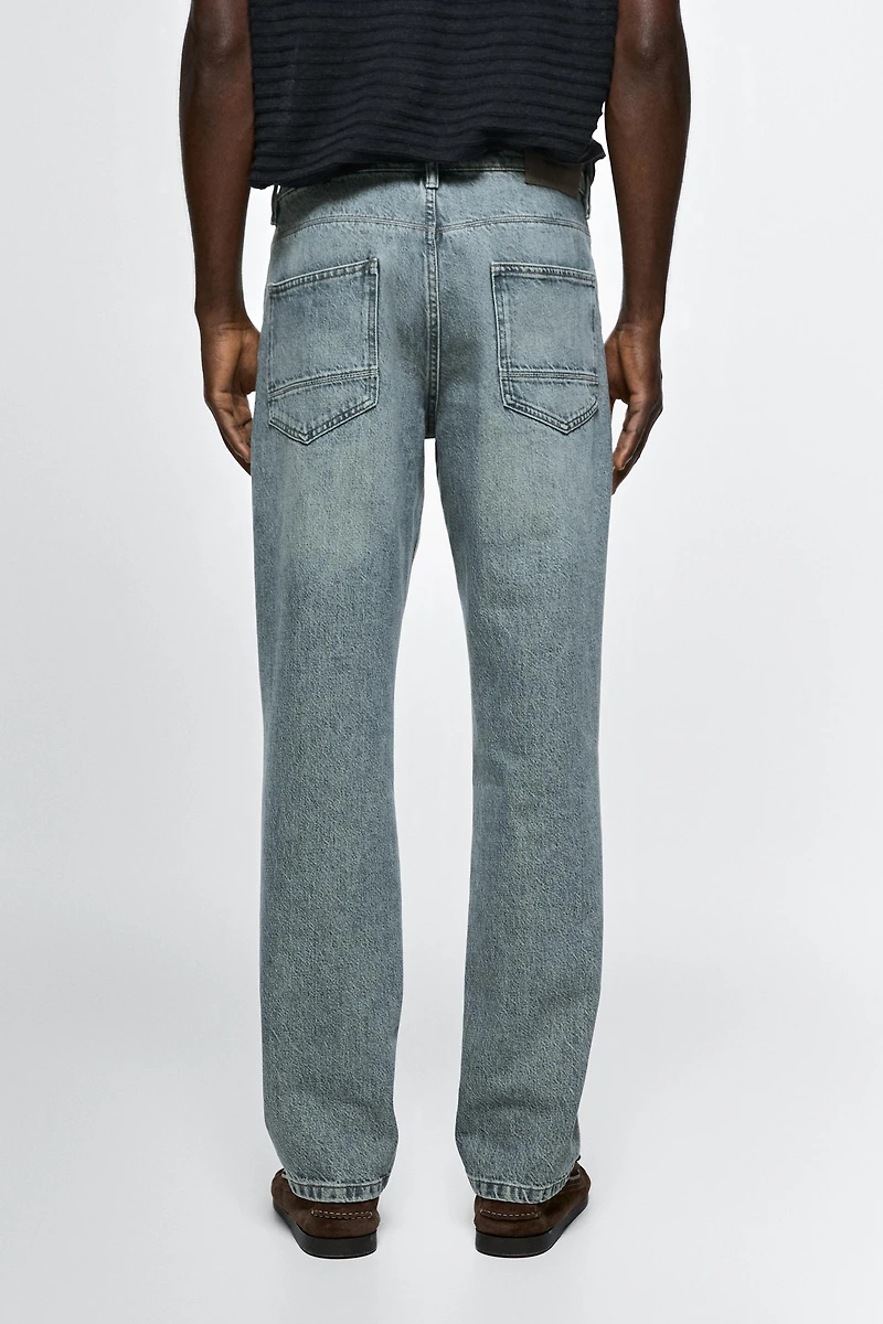Tapered fit jeans