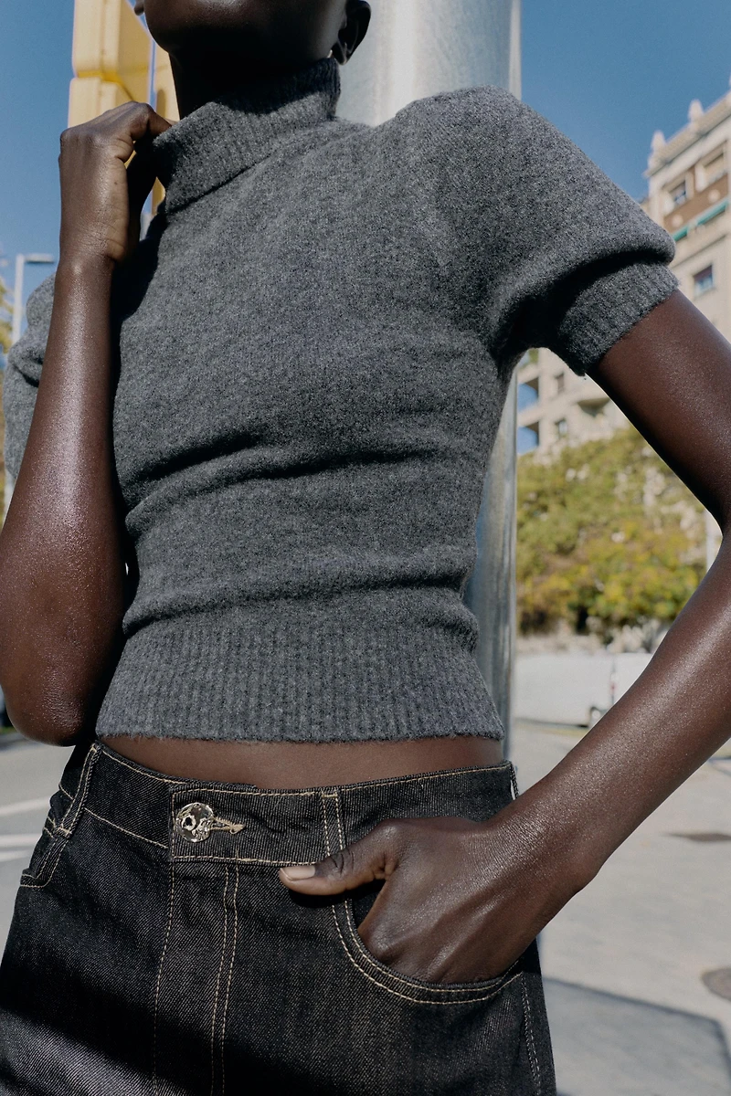 PULL EN MAILLE MANCHES COURTES BOUFFANTES